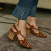 Sandalen mit klobigem Absatz